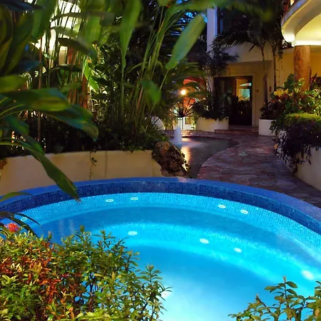 Villas Sacbe Condo Hotel&Beach Club